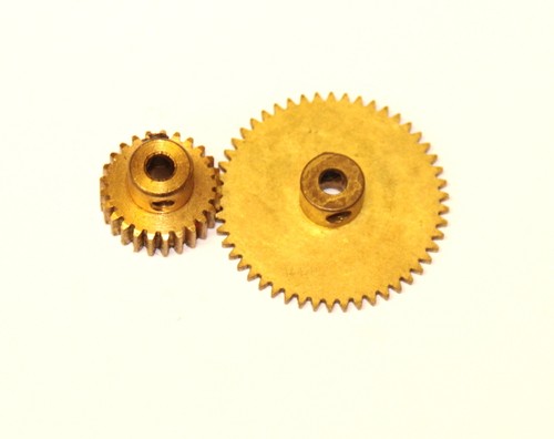 Meccano part spur - part, 27
